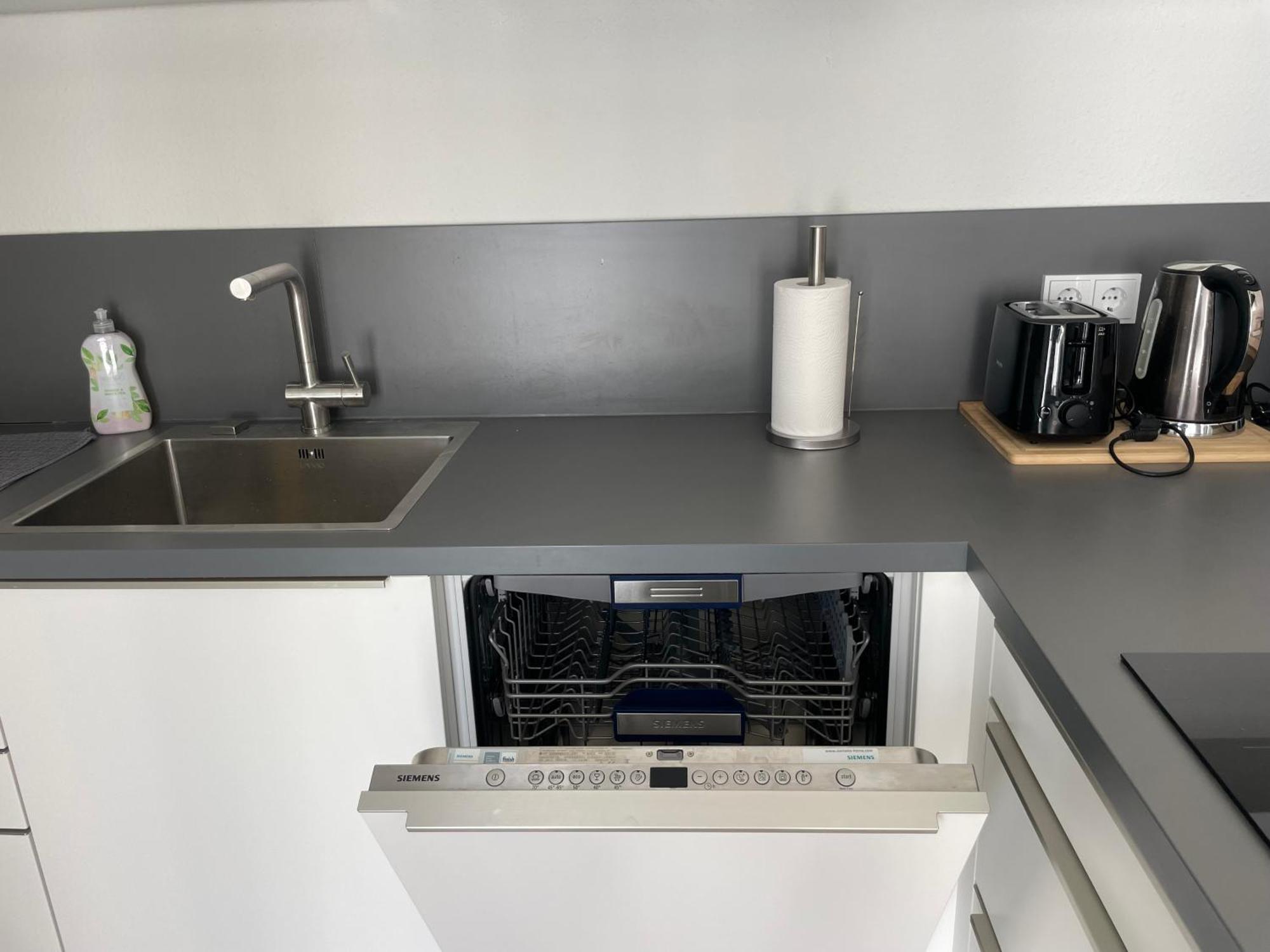 E&A City Apartment Hannover Mitten Im Stadtzentrum Mit Lift Und Tiefgarage Exterior photo